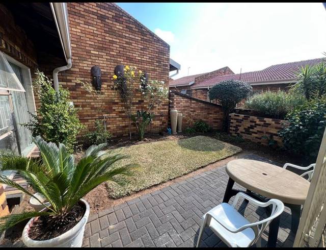 3 BEDROOM SIMPLEX FOR SALE IN DALPARK EXT 1